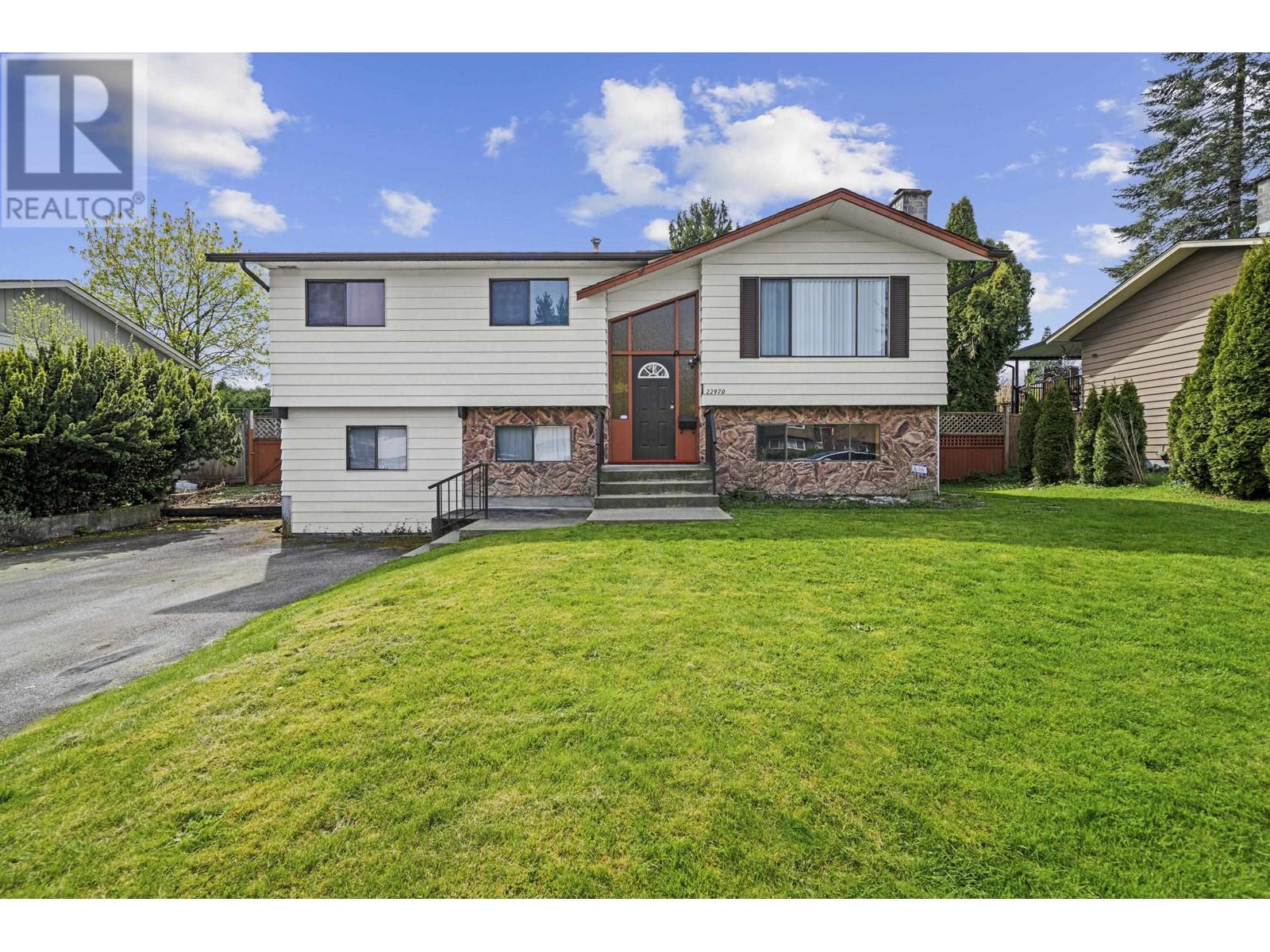 Property at 22970 STOREY AVENUE image 1