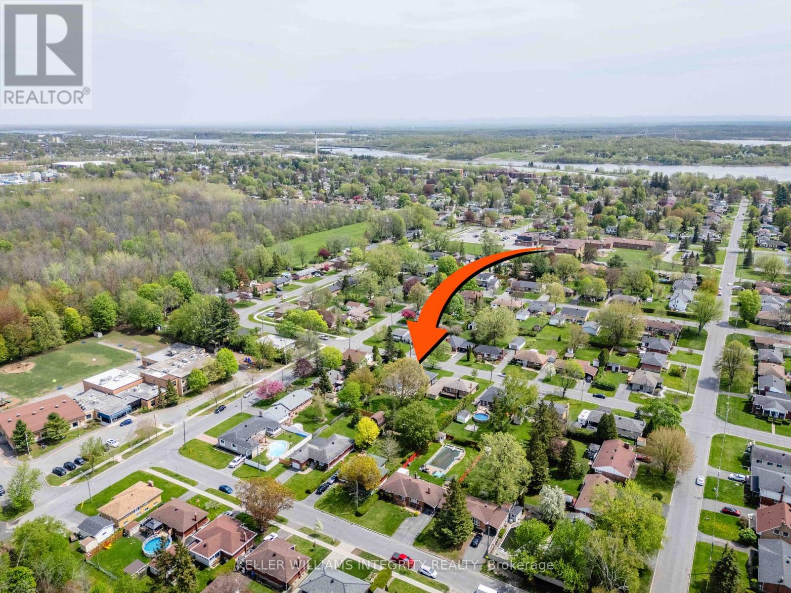 Property at 1405 JOYCE STREET image 4