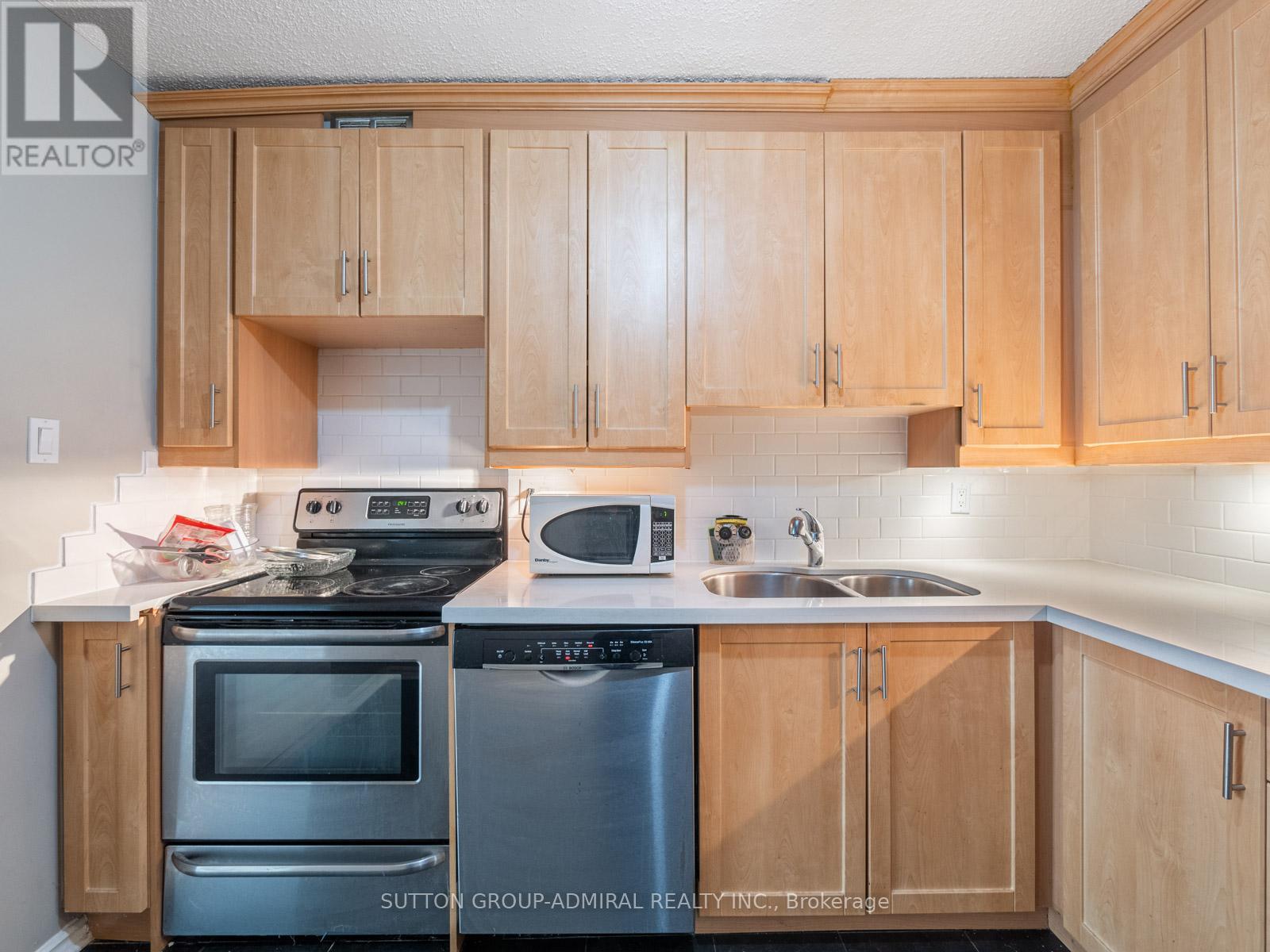 302 - 212 St George Street, Toronto, Ontario  M5R 2N5 - Photo 12 - C12149243