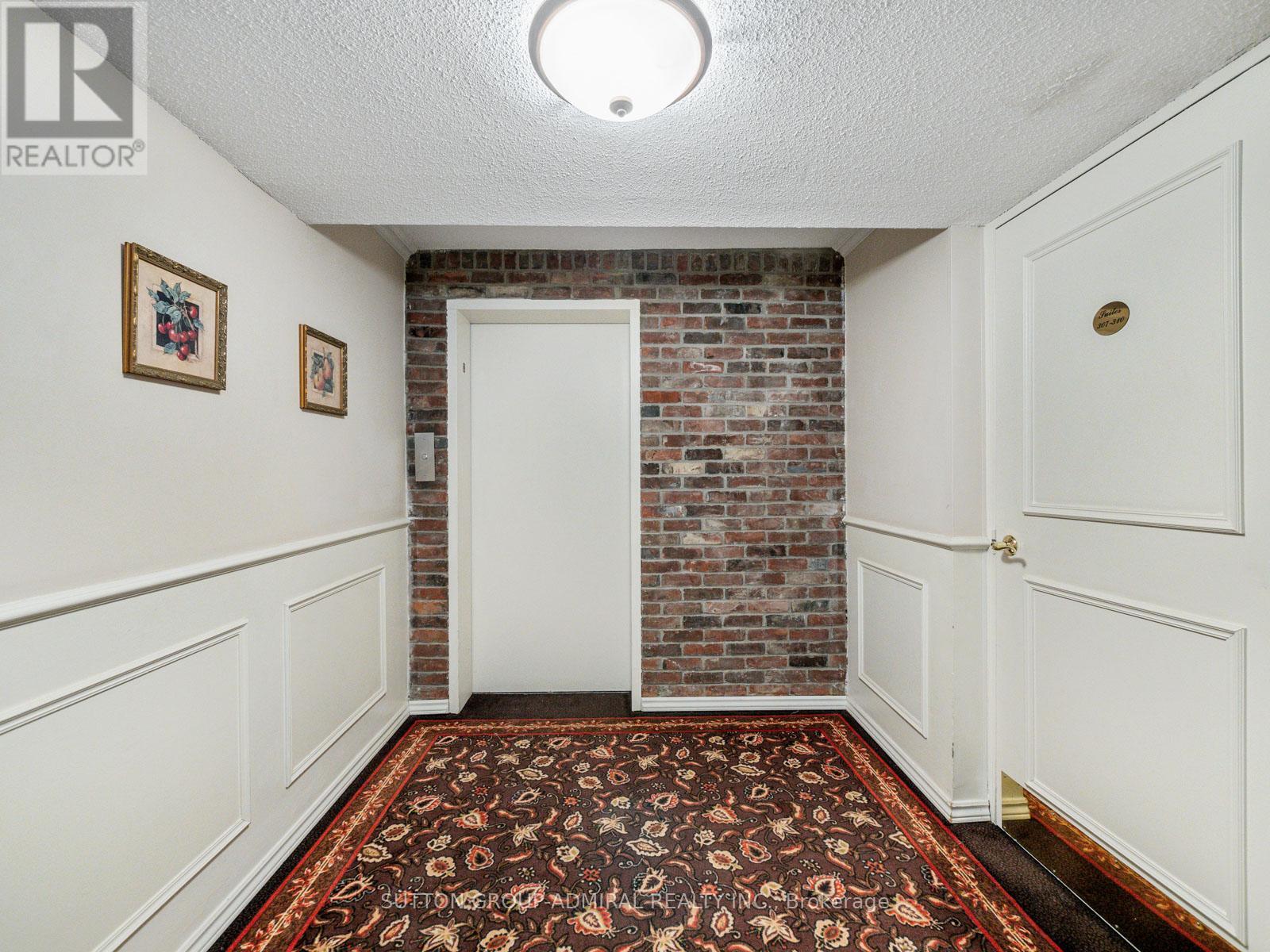 302 - 212 St George Street, Toronto, Ontario  M5R 2N5 - Photo 4 - C12149243