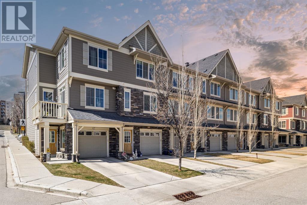 Property at 53 Kinlea Way NW image 5