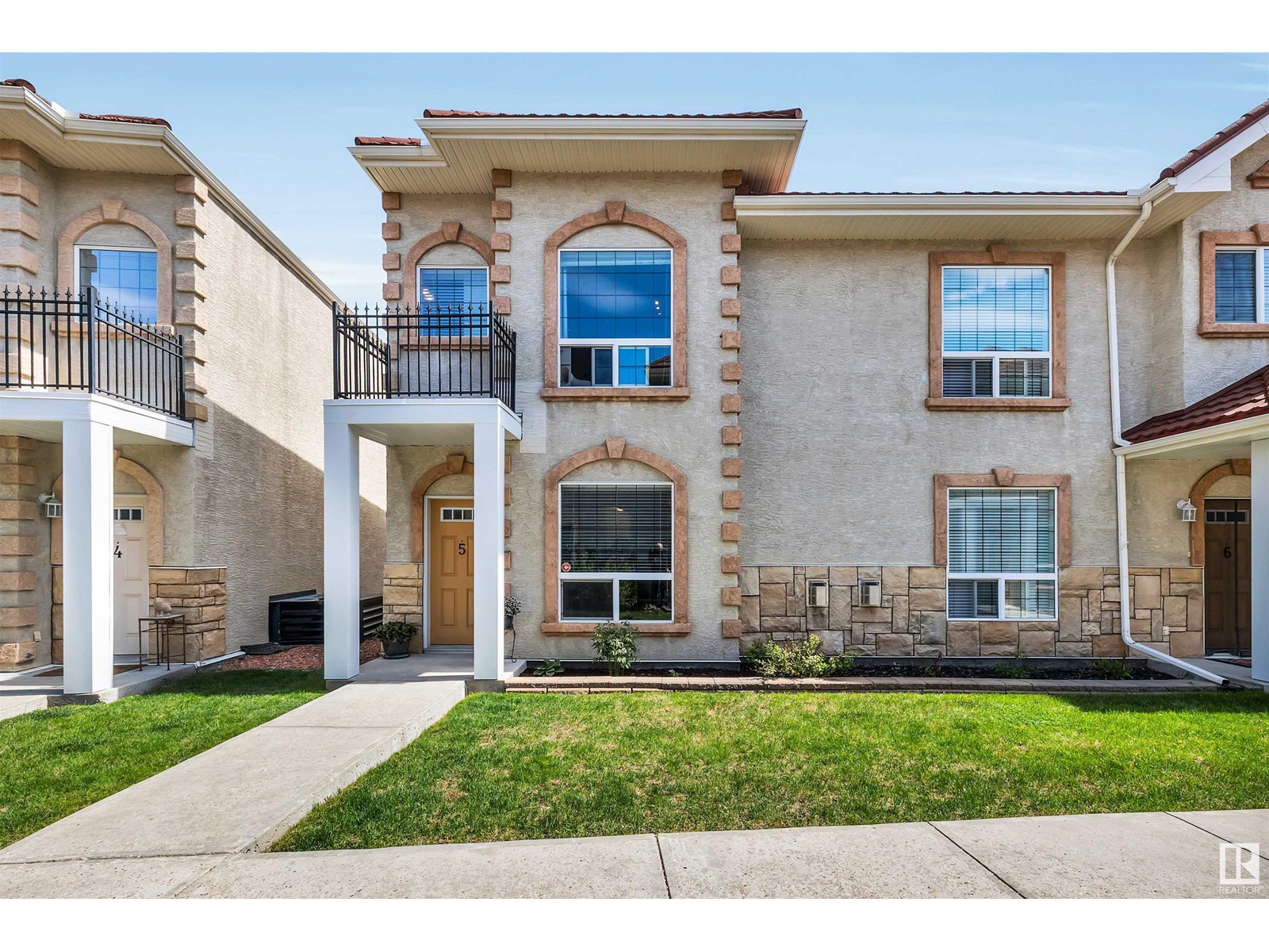 Property at #5 13825 155 AV NW image 2