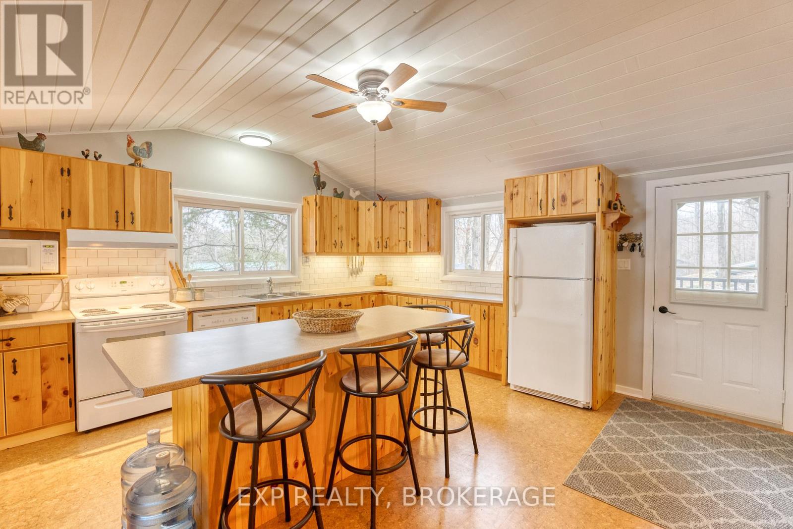 1040 Turner Way, Central Frontenac, Ontario  K0H 1B0 - Photo 15 - X12117880