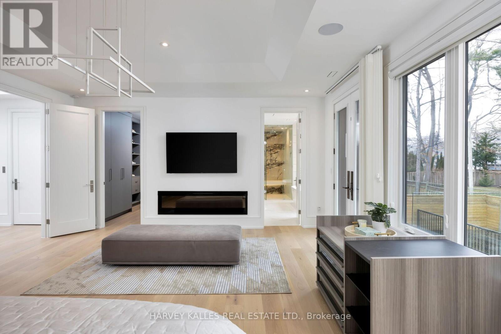 837 Royal York Road, Toronto, Ontario  M9Y 2V1 - Photo 30 - W12149232