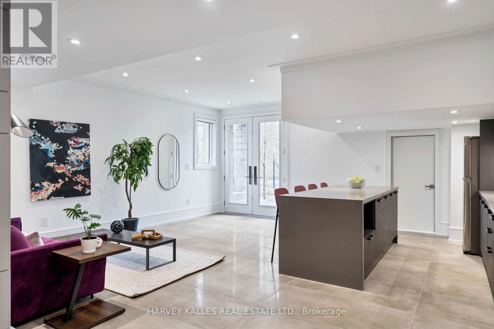 837 Royal York Road, Toronto, Ontario  M9Y 2V1 - Photo 46 - W12149232