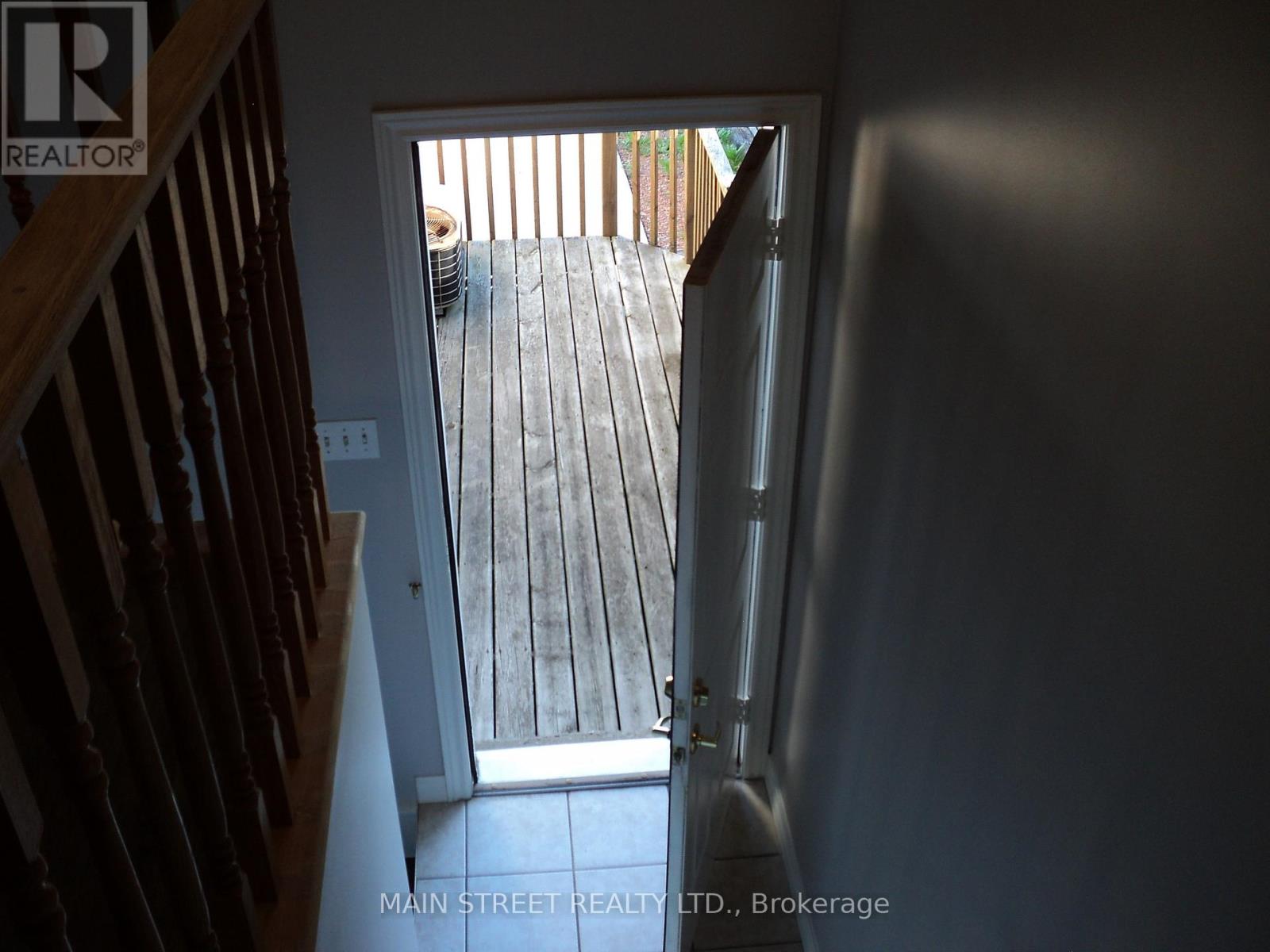 Upper Unit - 43 Spitfire Drive, Hamilton, Ontario  L0R 1W0 - Photo 14 - X12149225
