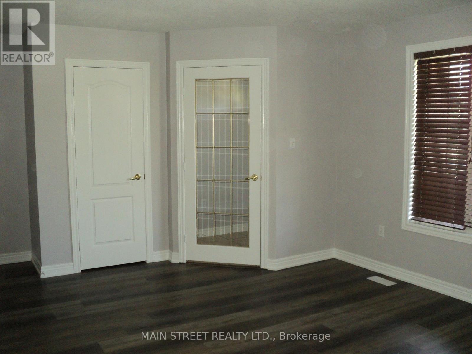 Upper Unit - 43 Spitfire Drive, Hamilton, Ontario  L0R 1W0 - Photo 2 - X12149225