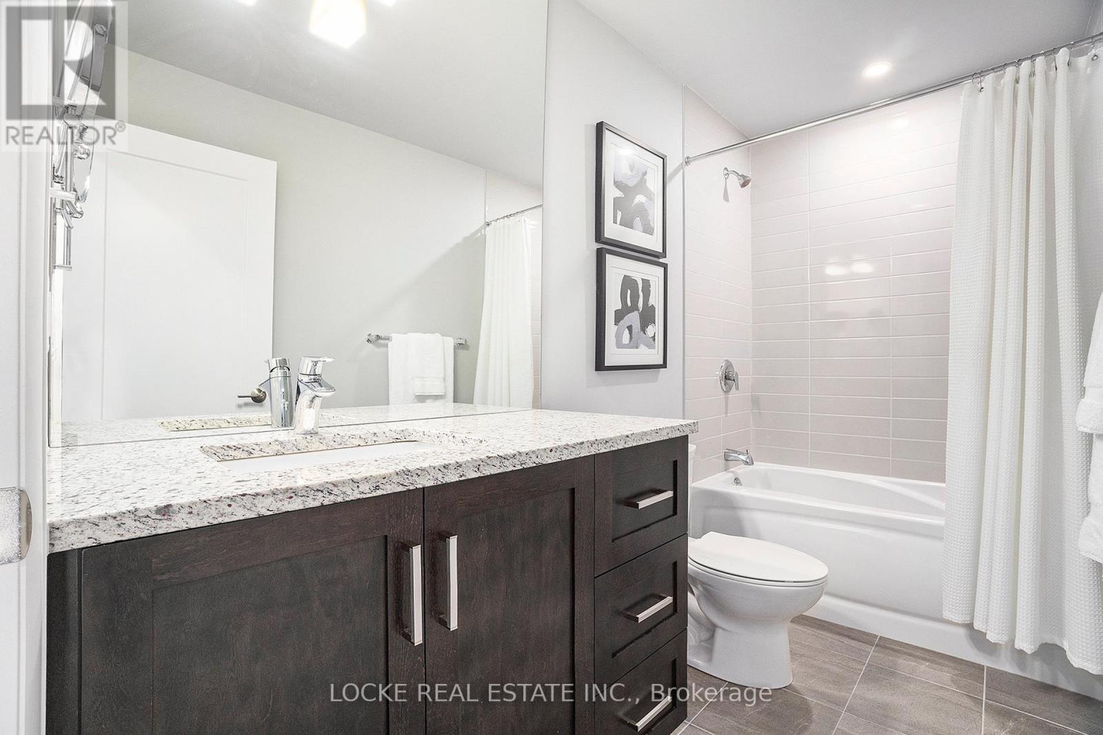 517 Pimiwidon Street, Ottawa, Ontario  K1K 5A1 - Photo 30 - X12149265