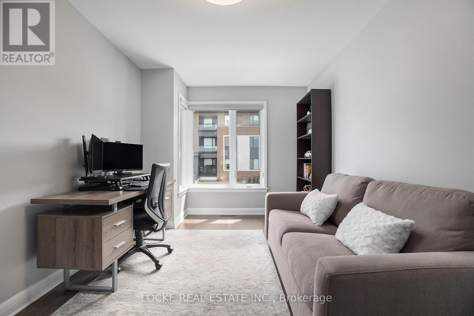 517 Pimiwidon Street, Ottawa, Ontario  K1K 5A1 - Photo 32 - X12149265