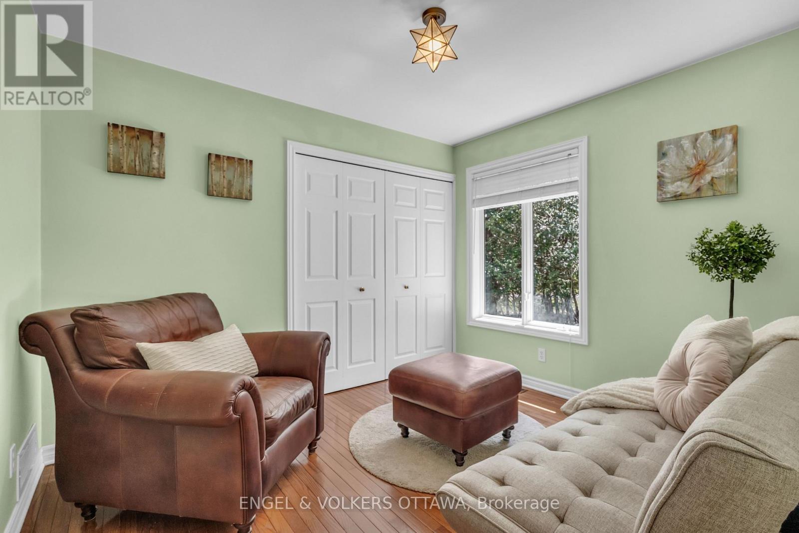 7359 Marcella Drive, Ottawa, Ontario  K4P 1P7 - Photo 19 - X12149270