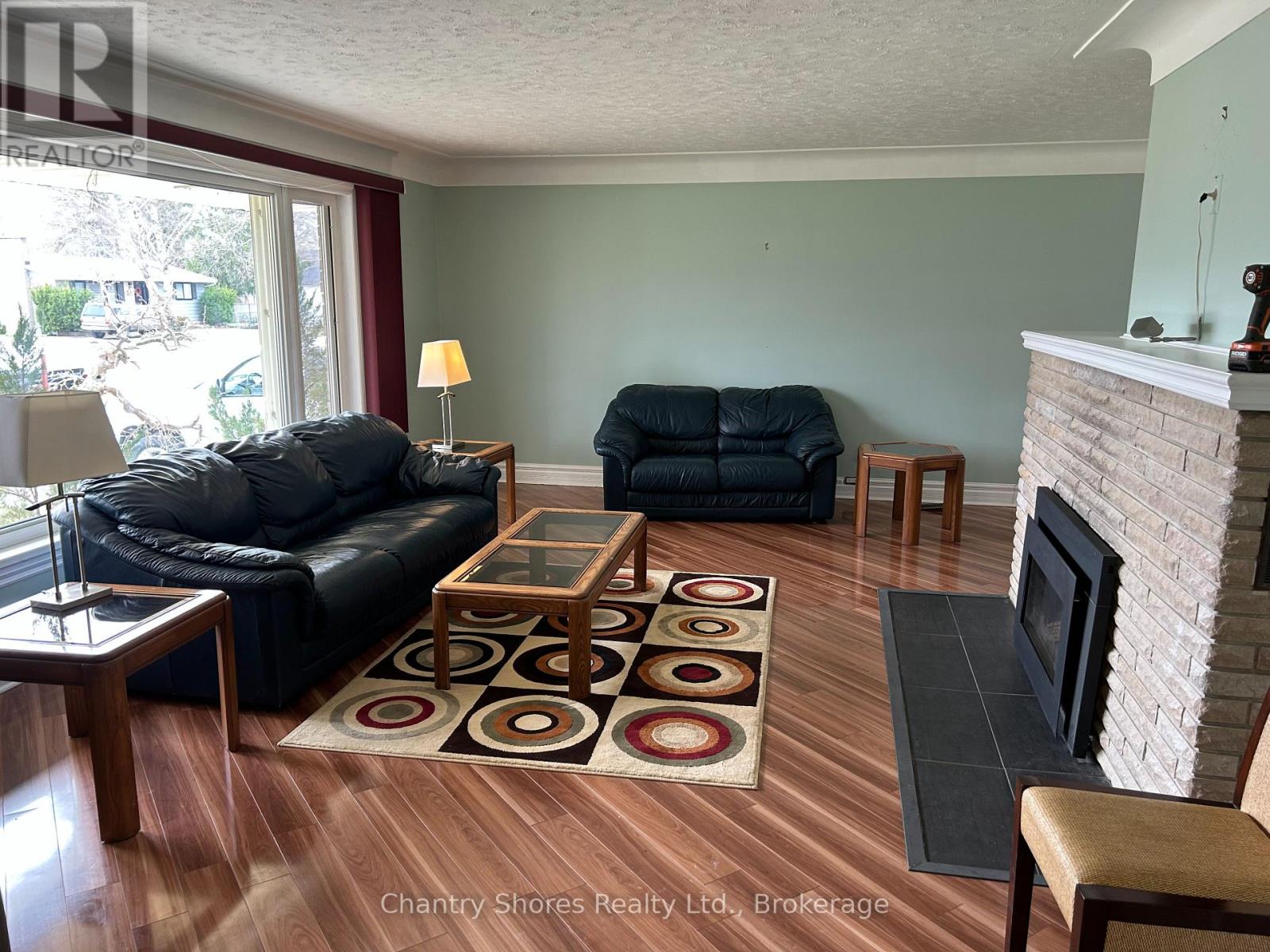 647 Eugenie Street E, Saugeen Shores, Ontario  N0H 2C4 - Photo 9 - X12149268