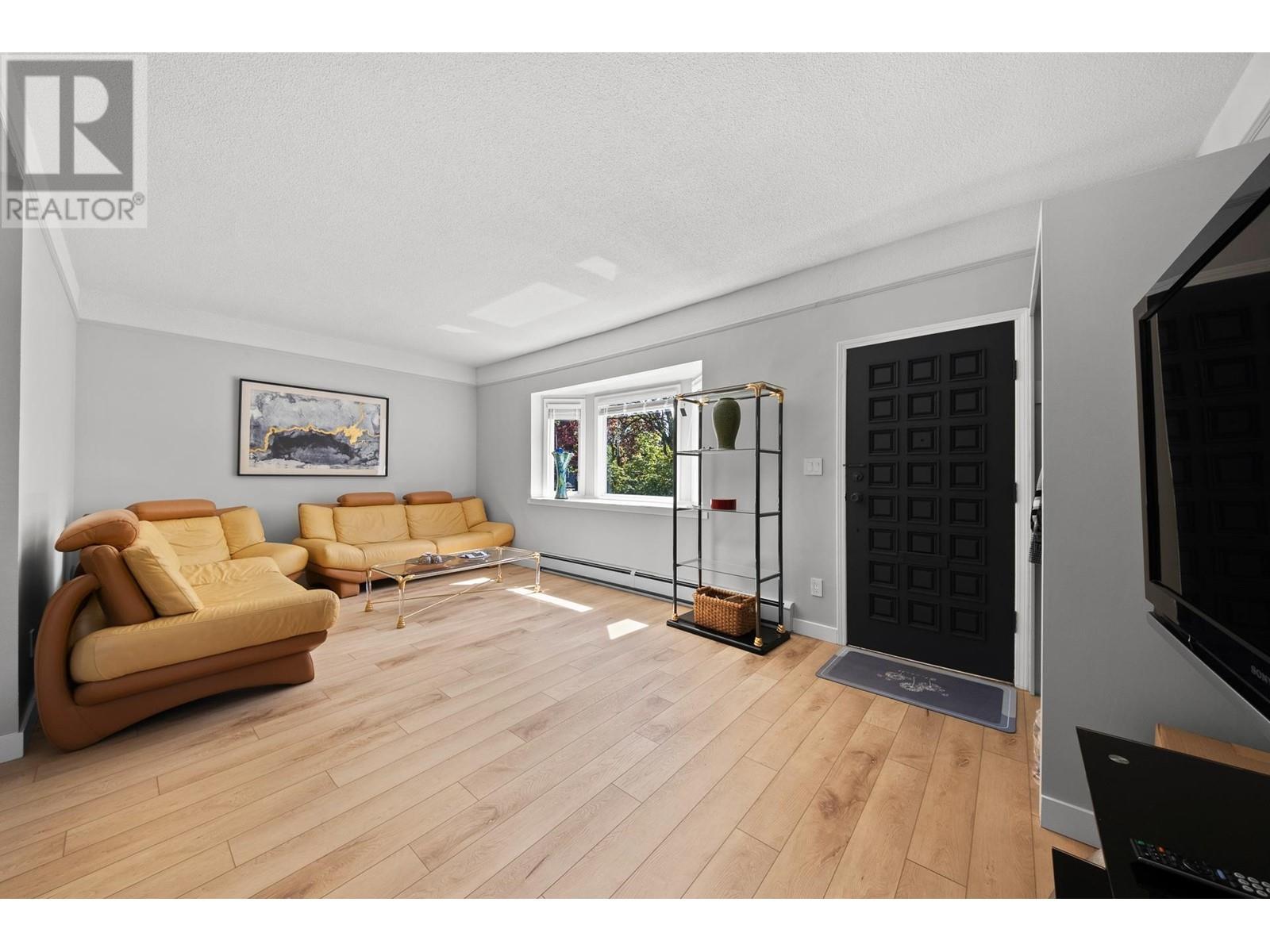Property at 3099 W 6TH AVENUE image 4