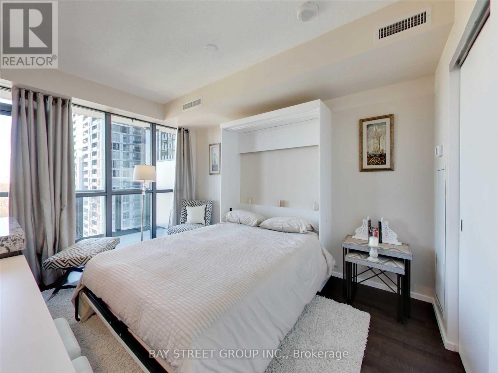 2907 - 101 Charles Street E, Toronto, Ontario  M4Y 0A9 - Photo 8 - C12149267
