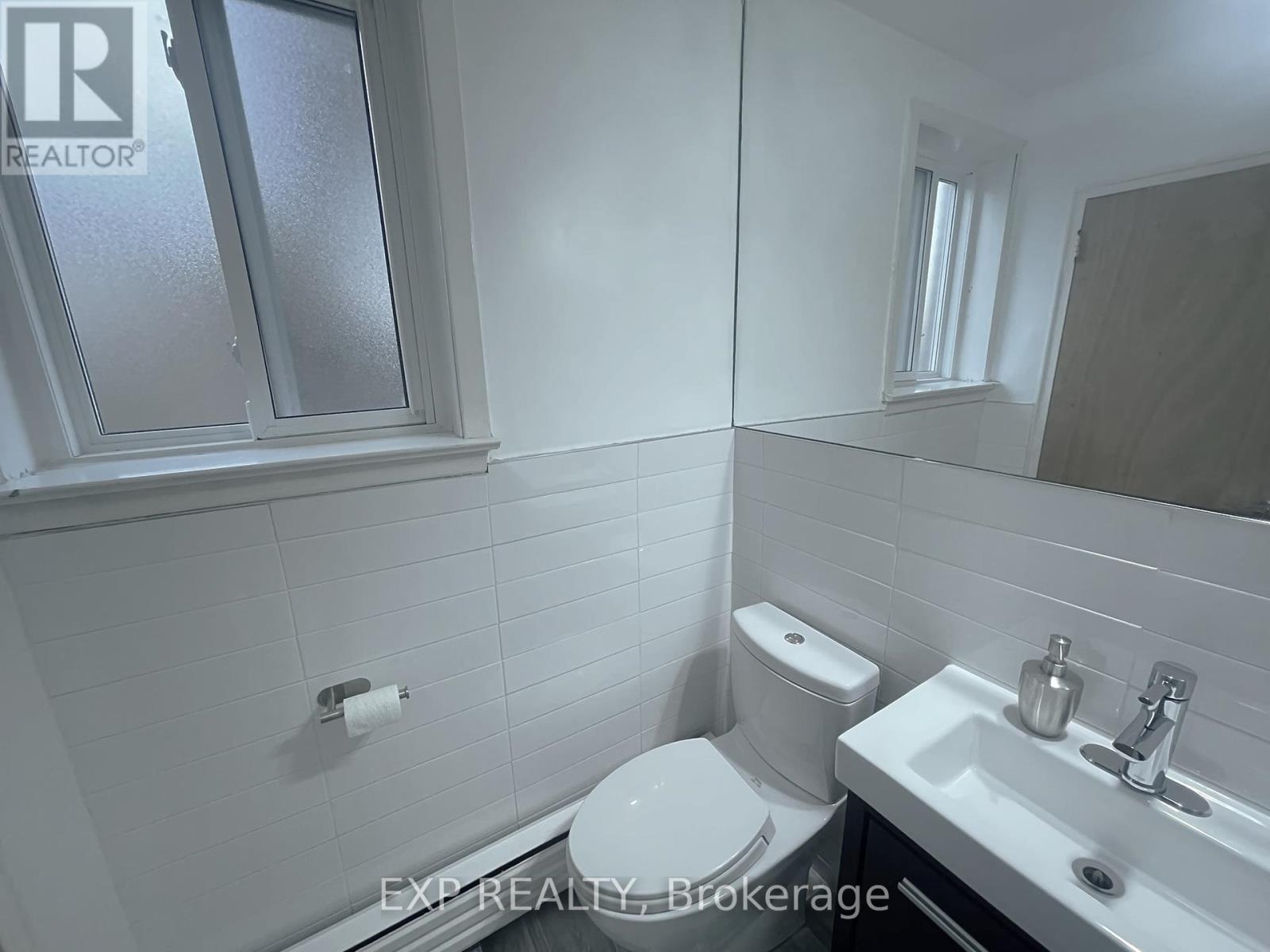 2 - 458 Lawrence Avenue W, Toronto, Ontario  M5M 1C4 - Photo 7 - C12111472