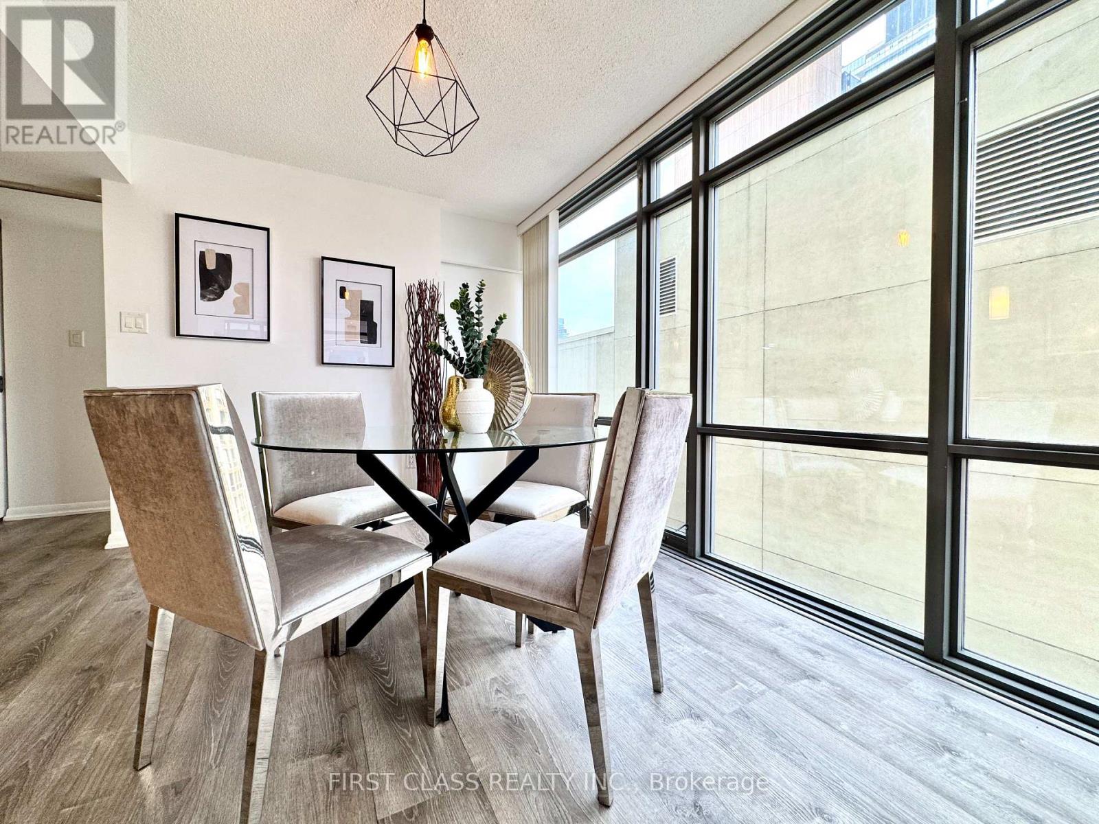 1107 - 38 Grenville Street, Toronto (Bay Street Corridor), Ontario  M4Y 1A5 - Photo 12 - C12149029