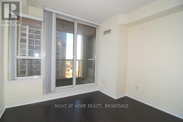 1407 - 4080 Living Arts Drive, Mississauga (City Centre), Ontario  L5B 4N3 - Photo 9 - W12149272