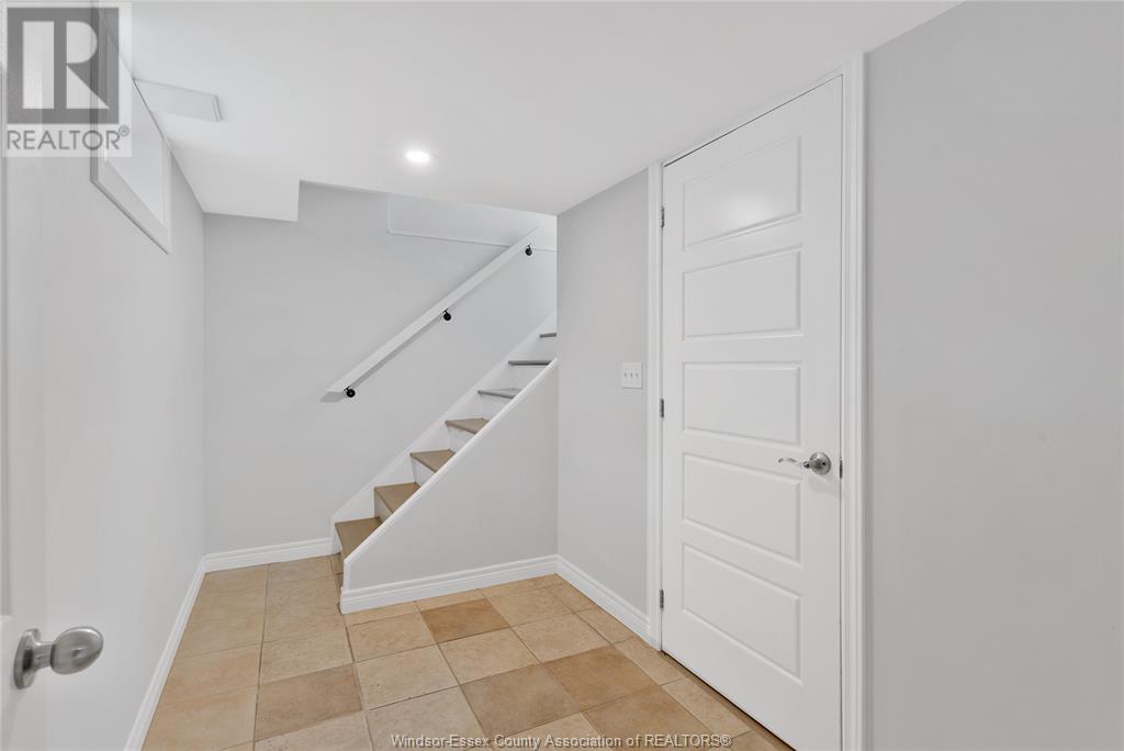 3633 Mckay Avenue, Windsor, Ontario  N9E 2S3 - Photo 16 - 25011126