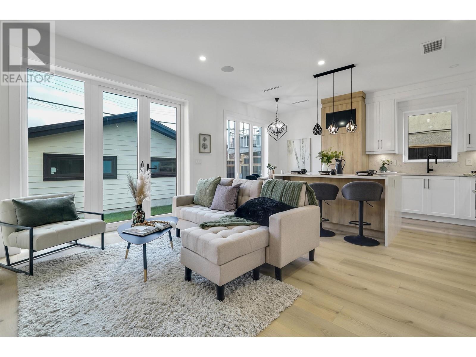 2 3216 Venables Street, Vancouver, British Columbia  V5K 2S6 - Photo 5 - R3002868