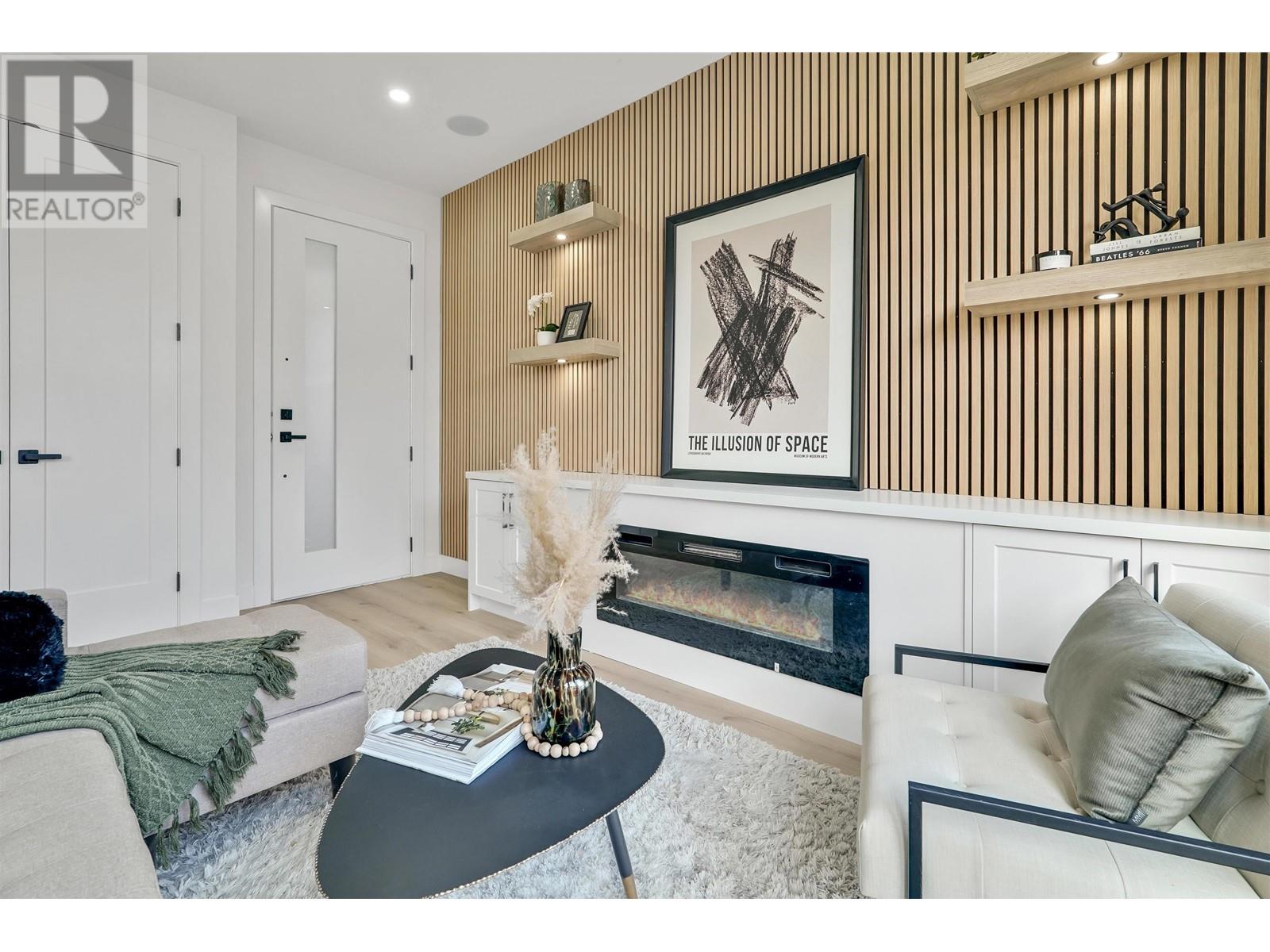 2 3216 Venables Street, Vancouver, British Columbia  V5K 2S6 - Photo 3 - R3002868
