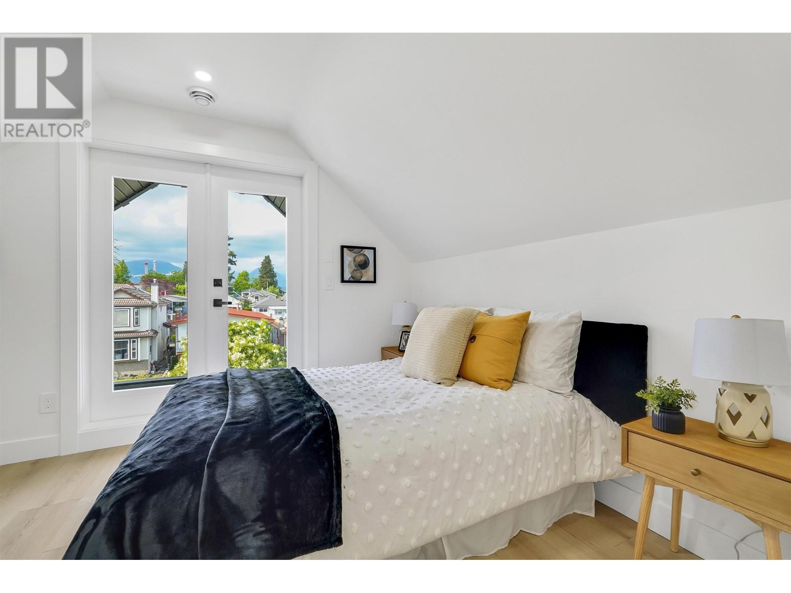 2 3216 Venables Street, Vancouver, British Columbia  V5K 2S6 - Photo 18 - R3002868