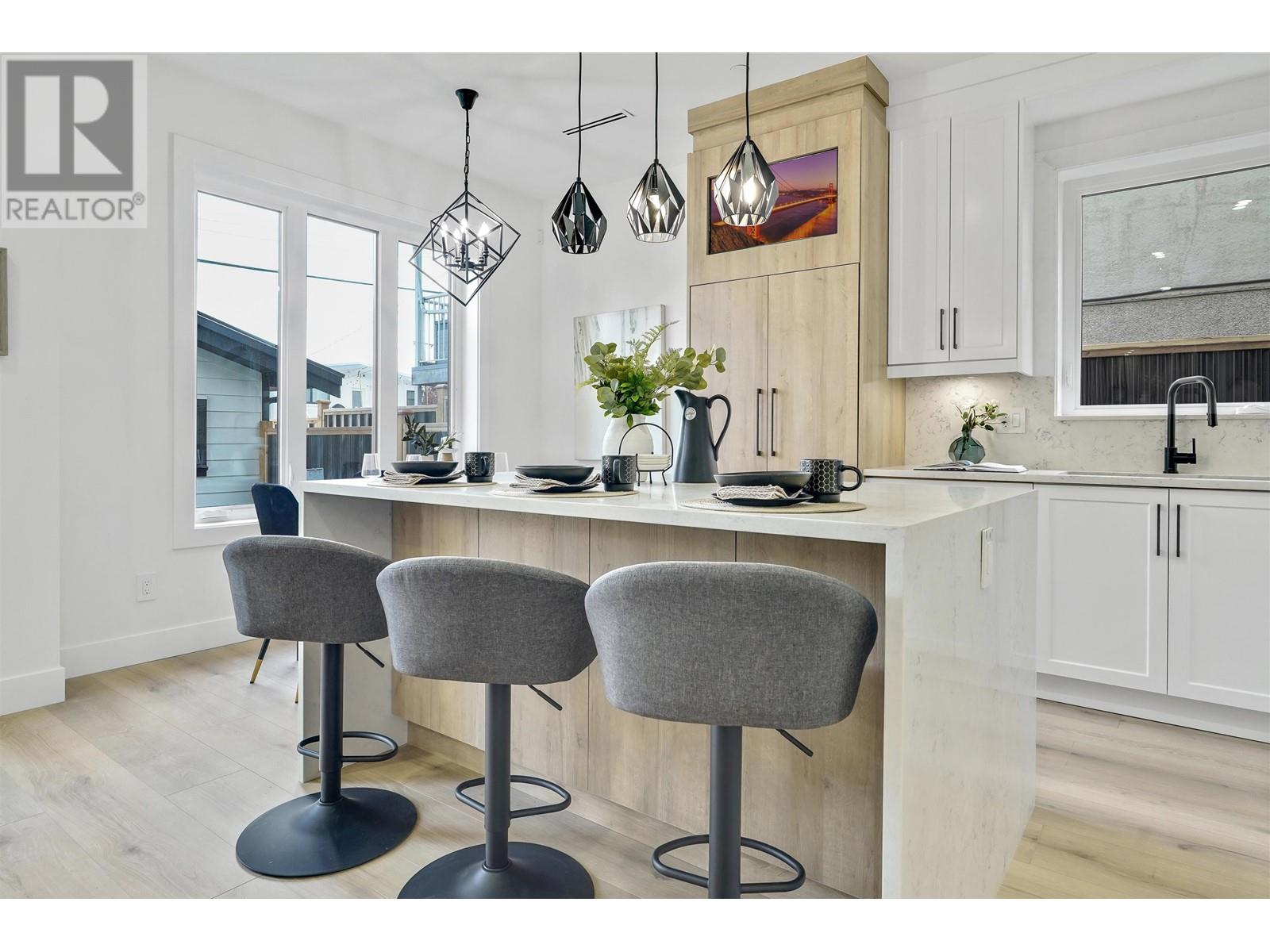 2 3216 Venables Street, Vancouver, British Columbia  V5K 2S6 - Photo 8 - R3002868