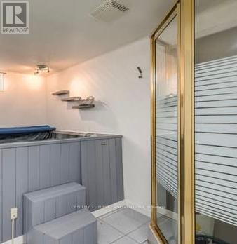 1805 Whitehall Drive, London East, Ontario  N5W 1Z2 - Photo 7 - X12149312