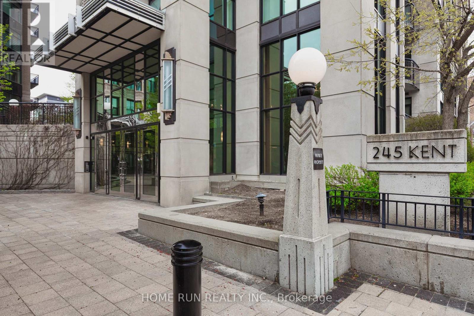 708 - 245 Kent Street, Ottawa, Ontario  K2P 0A5 - Photo 4 - X12149276