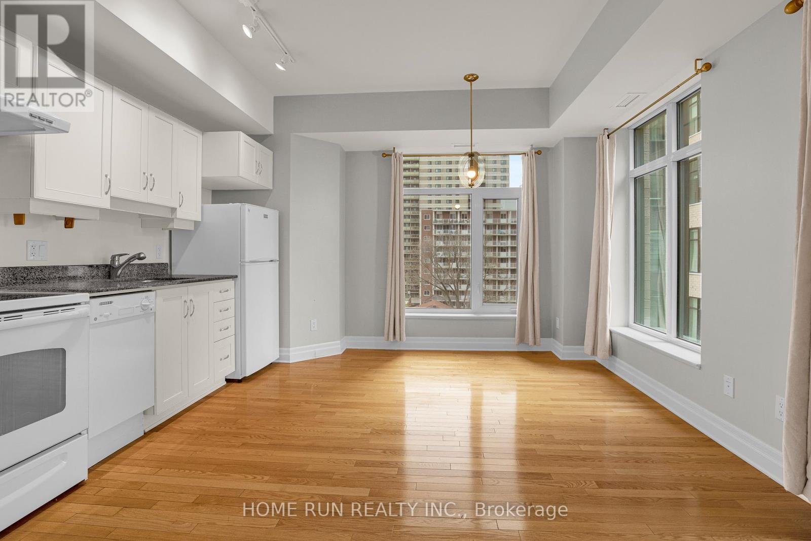 708 - 245 Kent Street, Ottawa, Ontario  K2P 0A5 - Photo 8 - X12149276