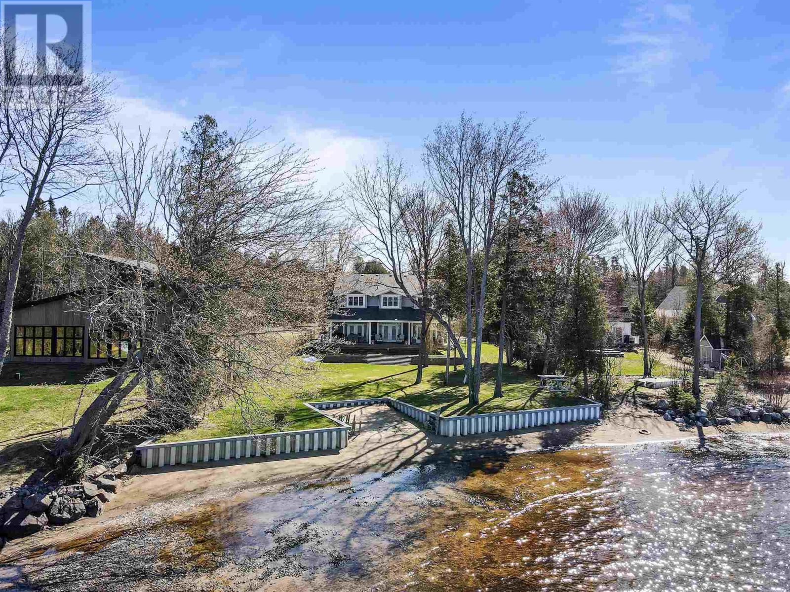 1041 Sunnyside Beach, Sault Ste. Marie, Ontario  P6A 6K4 - Photo 48 - SM251109