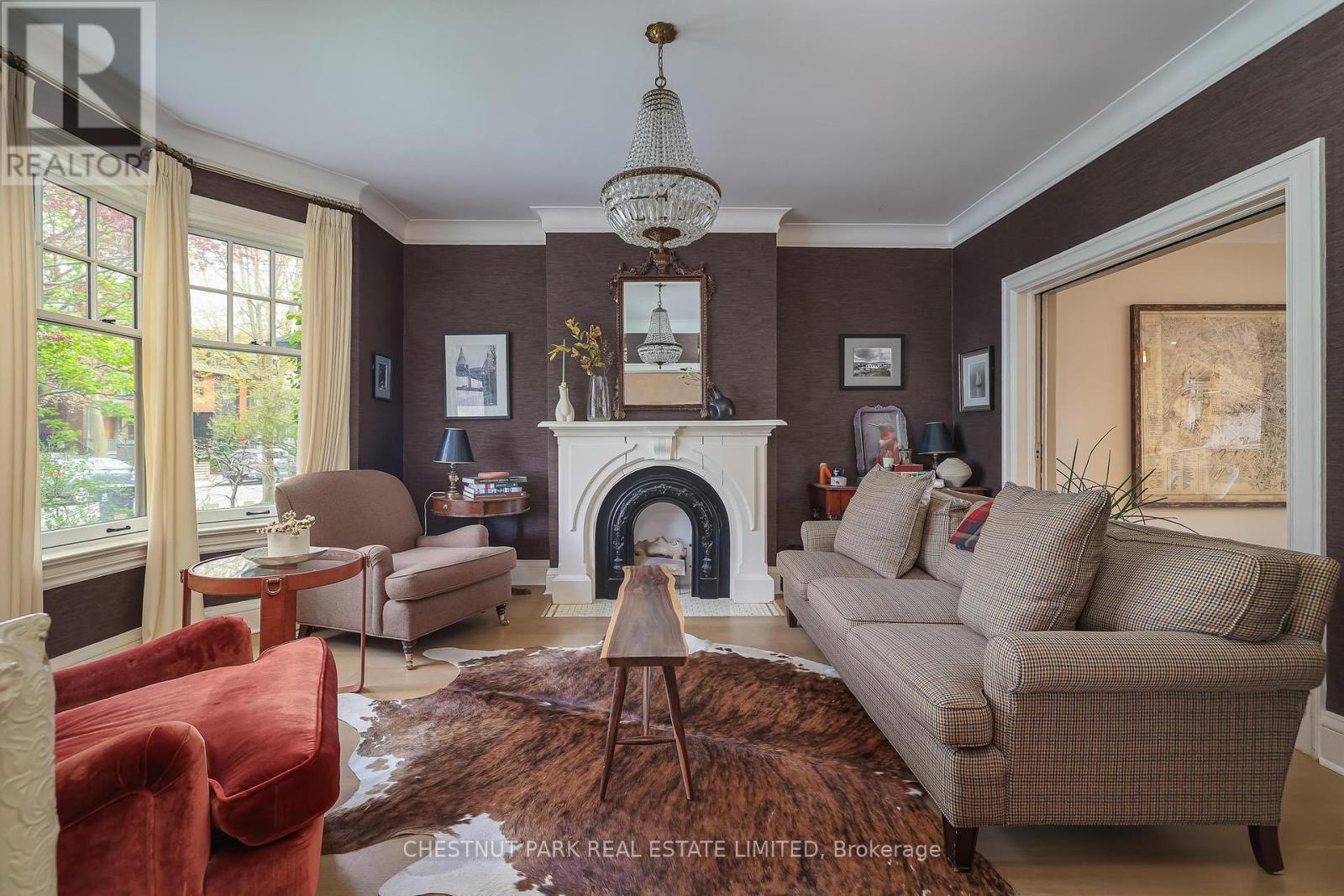 15 Mcmaster Avenue, Toronto, Ontario  M4V 1A8 - Photo 12 - C12149314