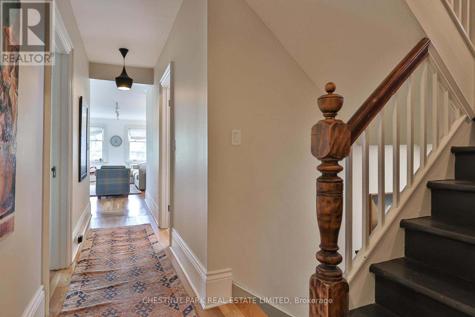 15 Mcmaster Avenue, Toronto, Ontario  M4V 1A8 - Photo 13 - C12149314