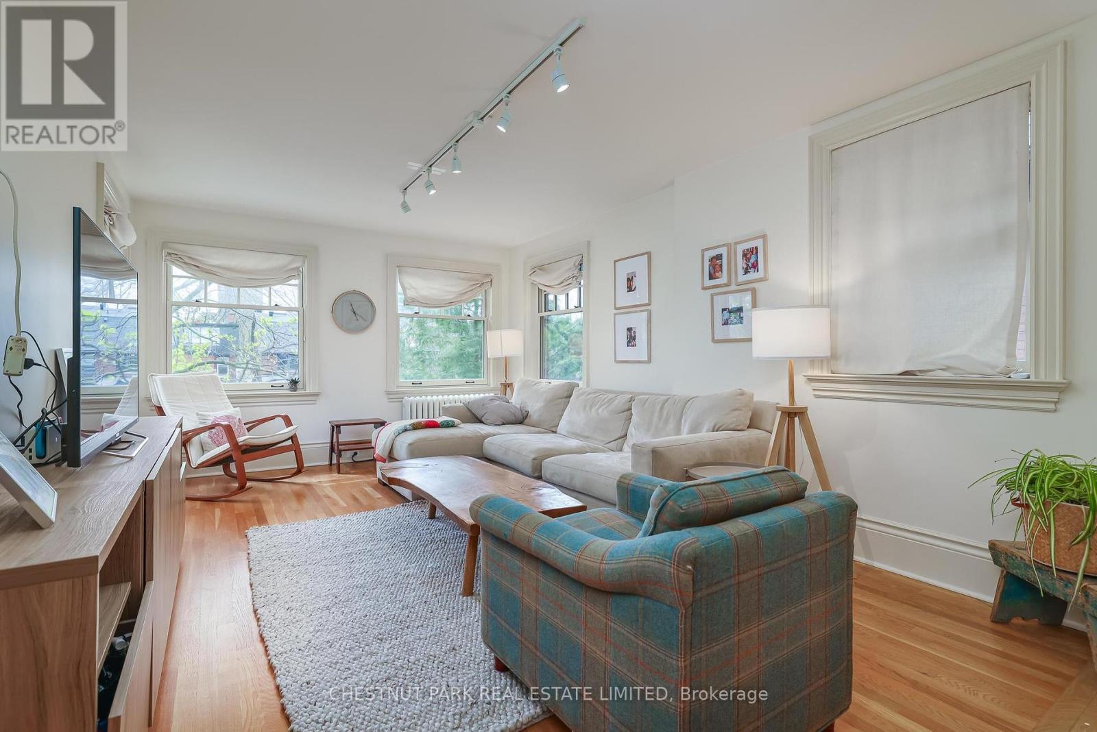 15 Mcmaster Avenue, Toronto, Ontario  M4V 1A8 - Photo 15 - C12149314