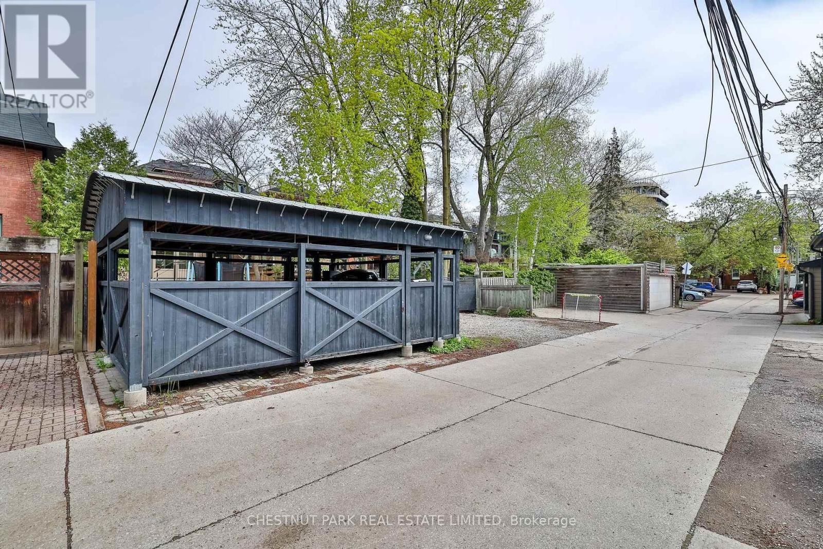 15 Mcmaster Avenue, Toronto, Ontario  M4V 1A8 - Photo 32 - C12149314
