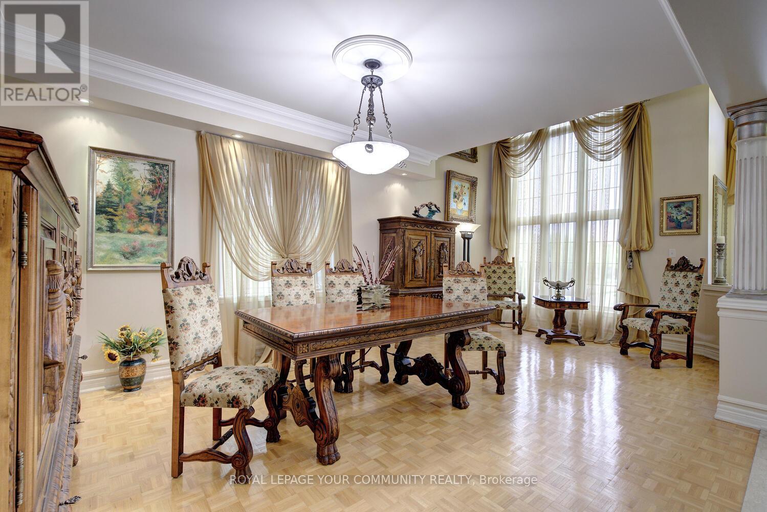 119 Thornhill Woods Drive, Vaughan, Ontario  L4J 8R5 - Photo 10 - N12149274