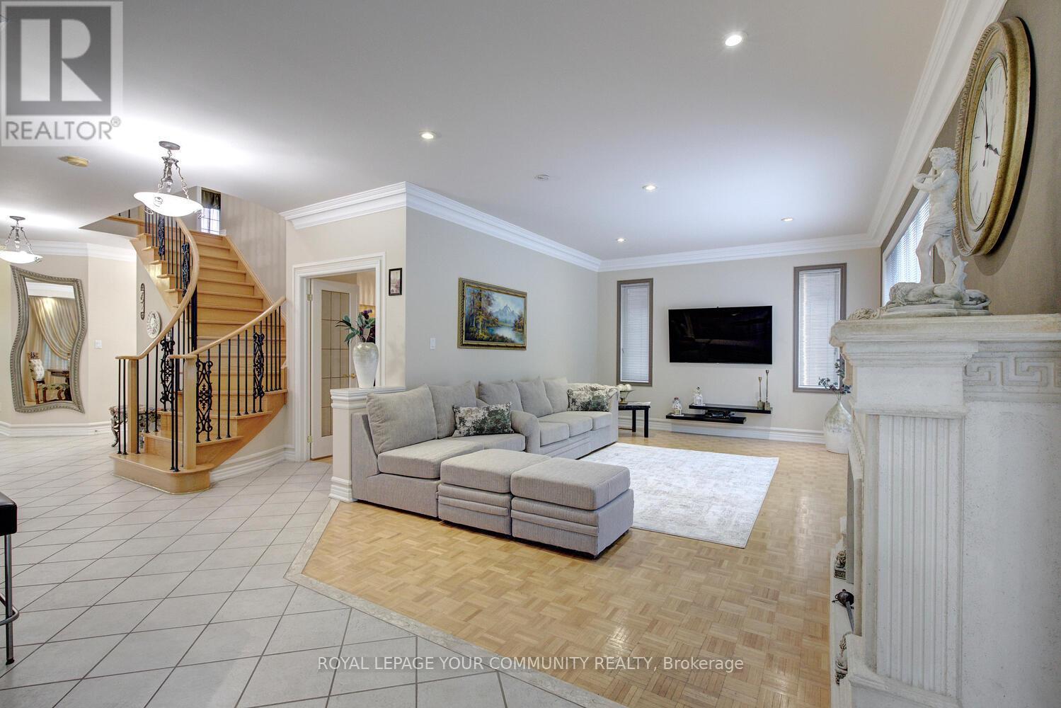 119 Thornhill Woods Drive, Vaughan, Ontario  L4J 8R5 - Photo 22 - N12149274