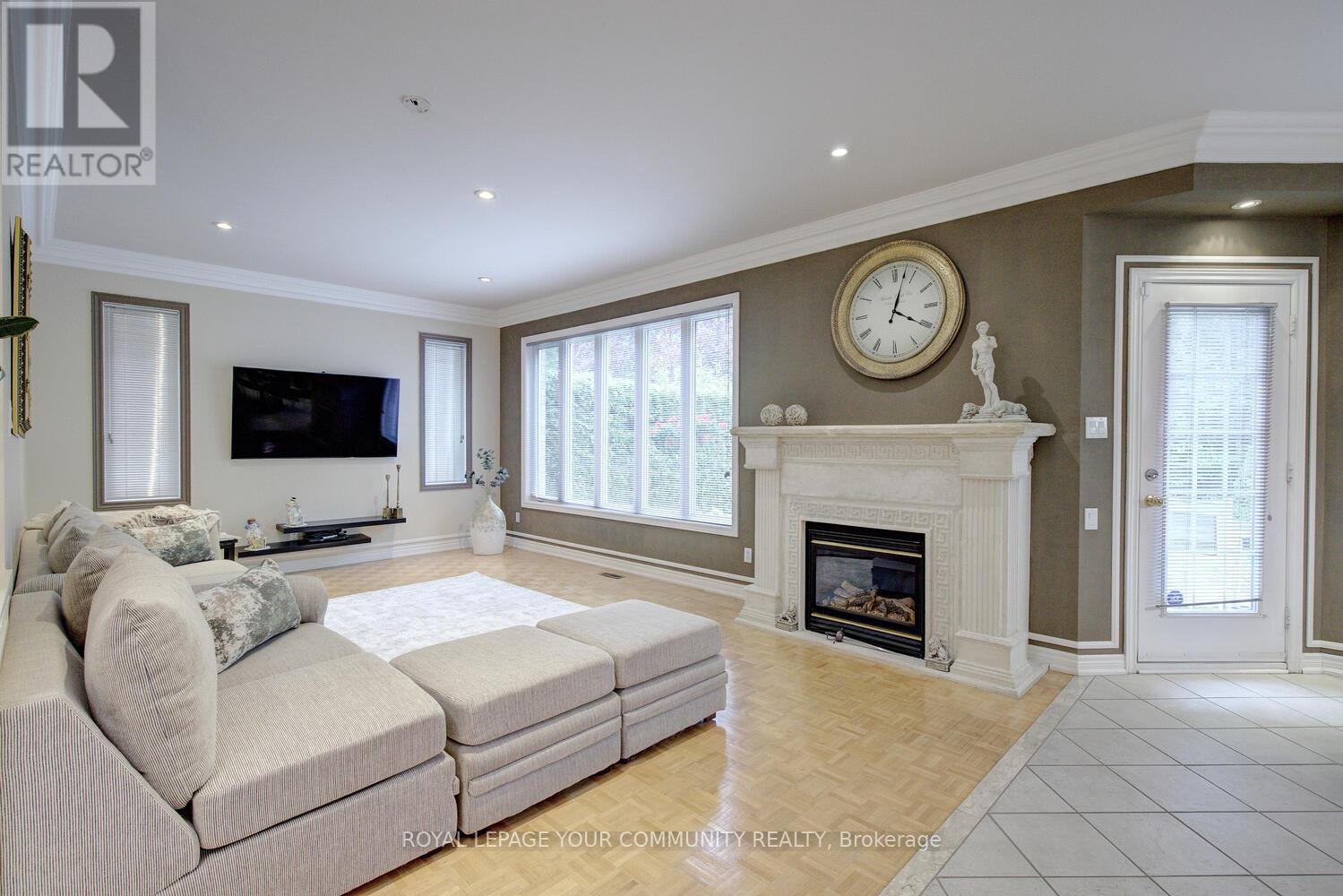 119 Thornhill Woods Drive, Vaughan, Ontario  L4J 8R5 - Photo 23 - N12149274