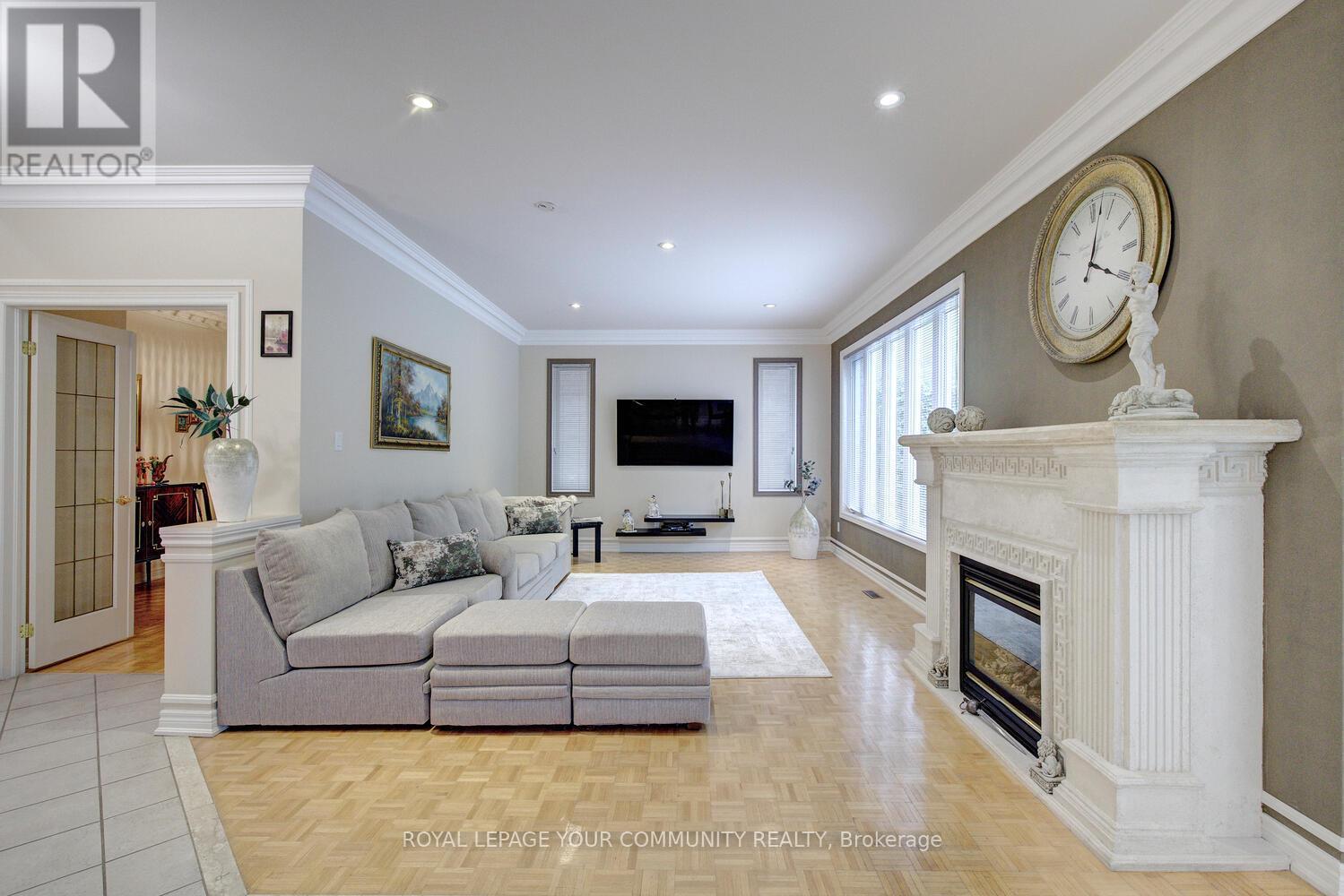 119 Thornhill Woods Drive, Vaughan, Ontario  L4J 8R5 - Photo 24 - N12149274