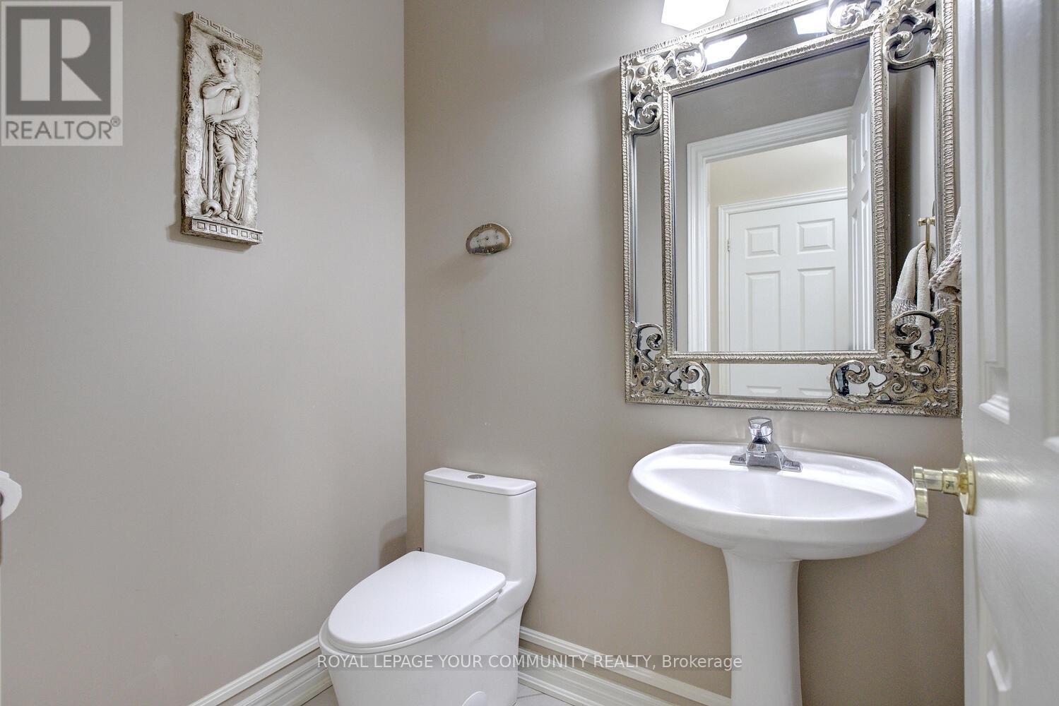 119 Thornhill Woods Drive, Vaughan, Ontario  L4J 8R5 - Photo 29 - N12149274