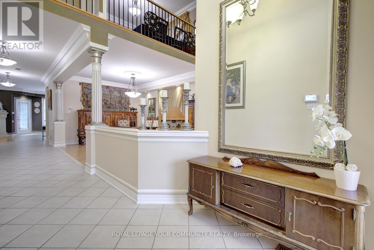 119 Thornhill Woods Drive, Vaughan, Ontario  L4J 8R5 - Photo 8 - N12149274