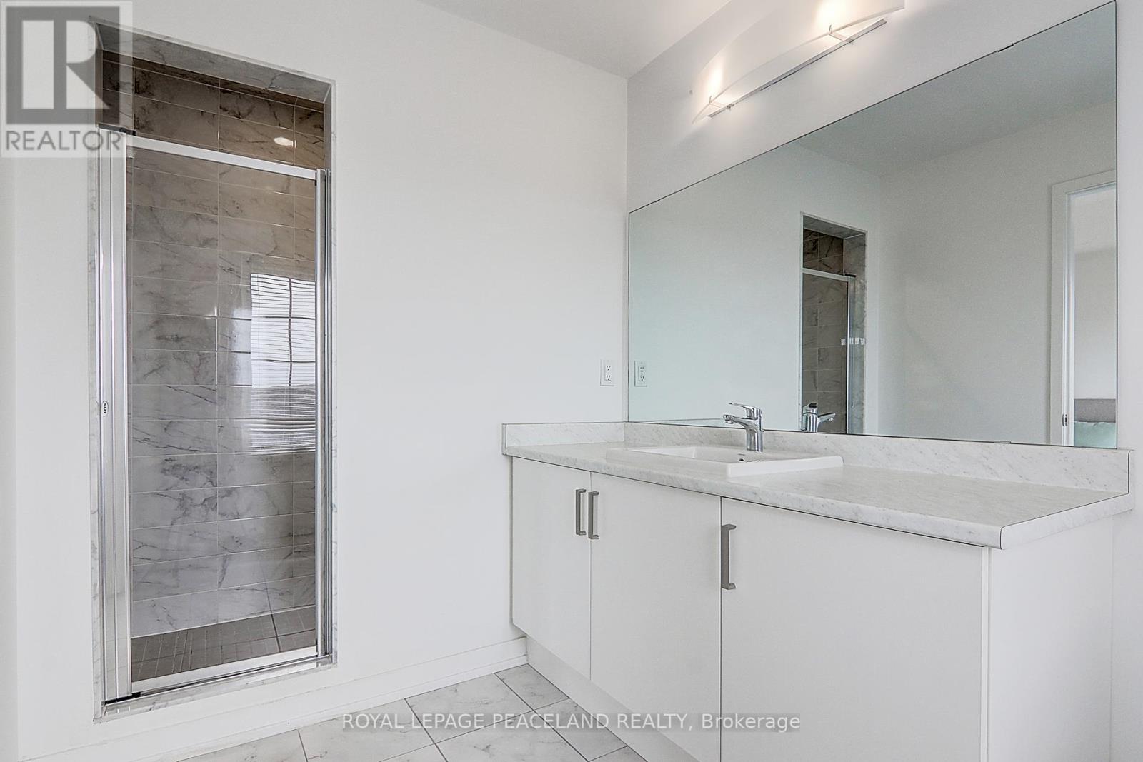 9 Heswall Lane, Newmarket, Ontario  L3Y 0E3 - Photo 30 - N12149294