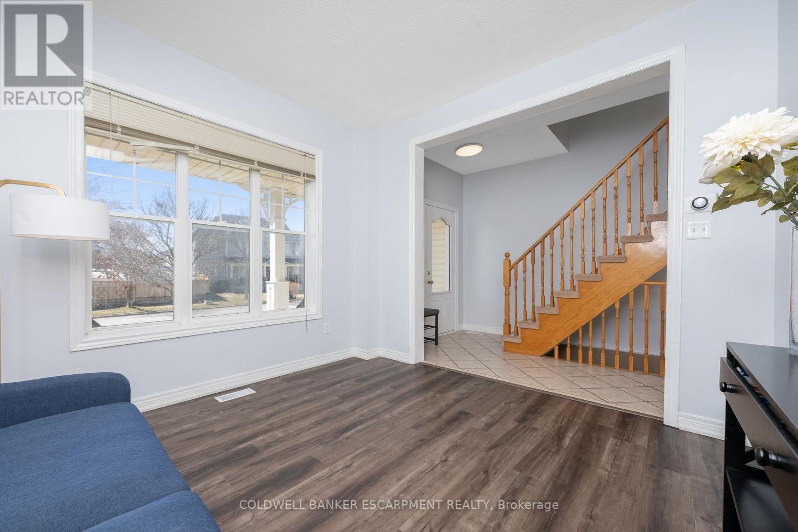 39 Hurst Street, Halton Hills, Ontario  L7J 2Z8 - Photo 10 - W12149277