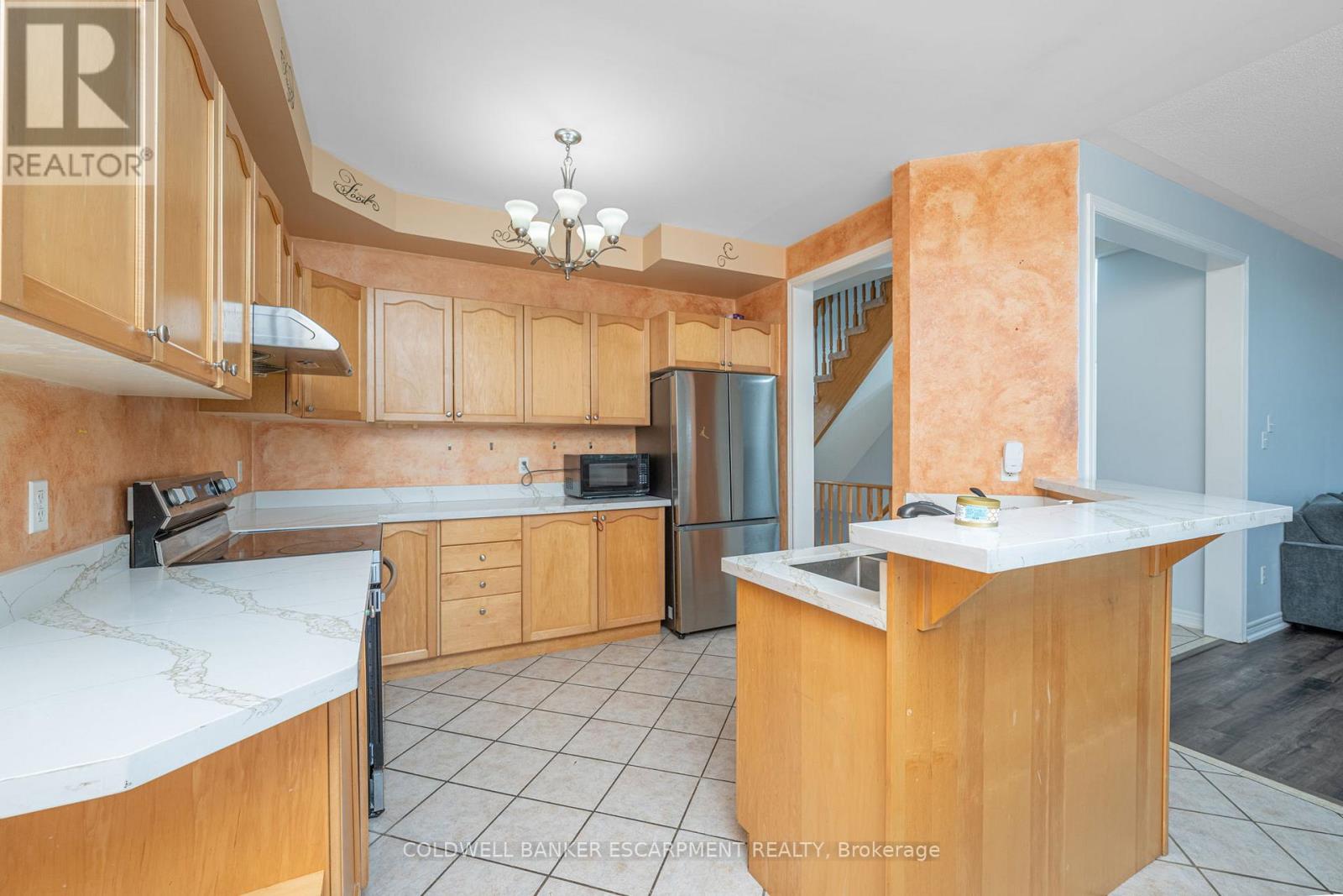 39 Hurst Street, Halton Hills, Ontario  L7J 2Z8 - Photo 14 - W12149277