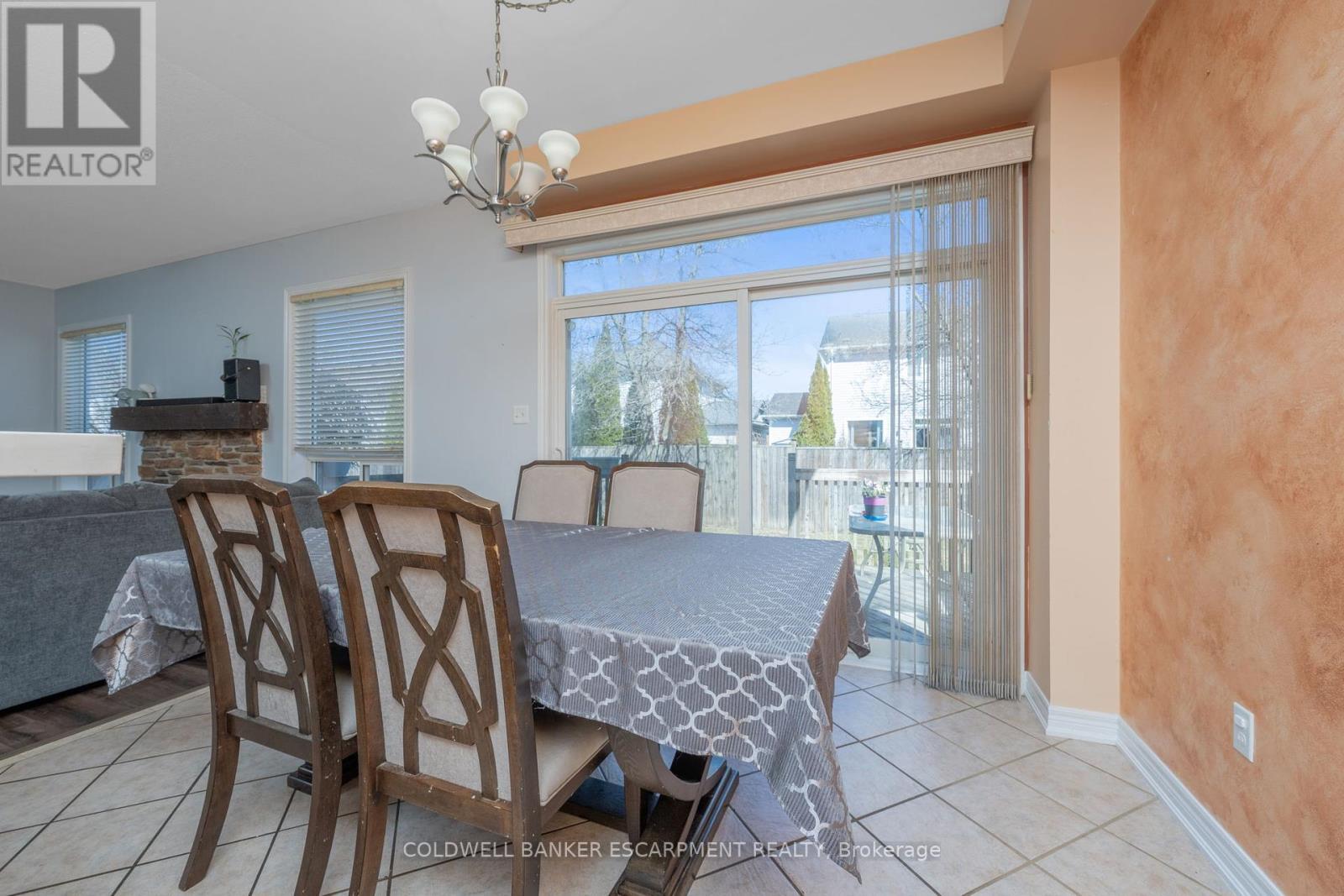 39 Hurst Street, Halton Hills, Ontario  L7J 2Z8 - Photo 17 - W12149277