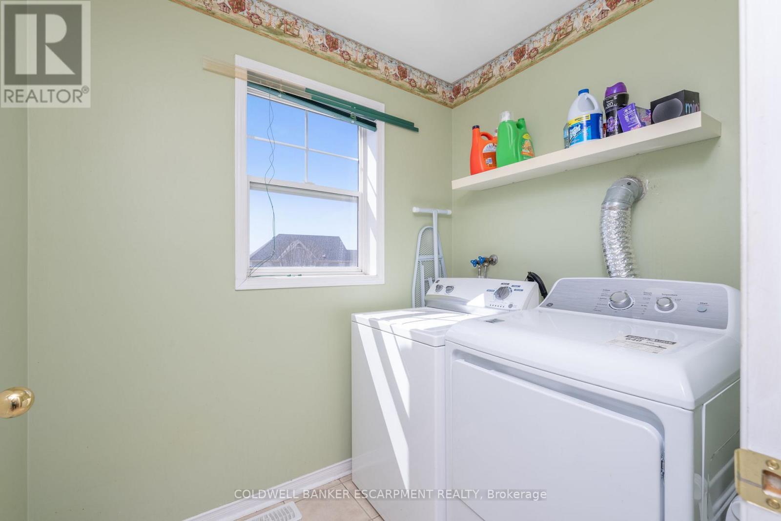 39 Hurst Street, Halton Hills, Ontario  L7J 2Z8 - Photo 29 - W12149277