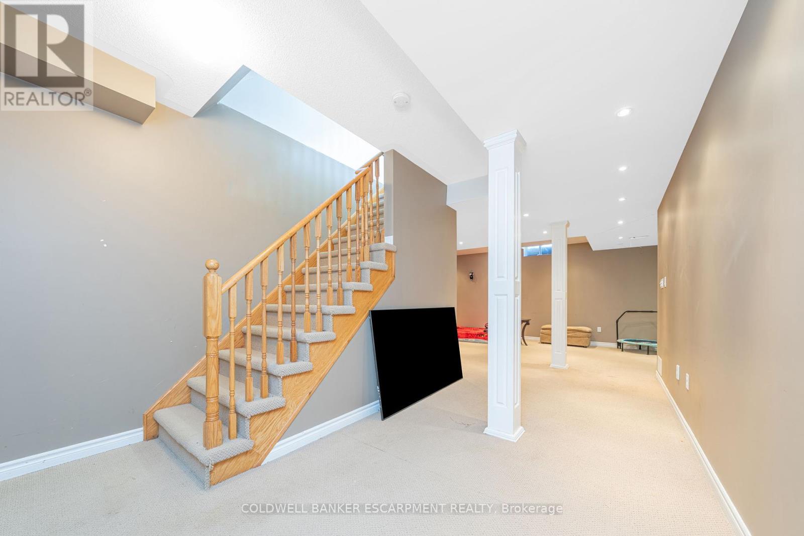 39 Hurst Street, Halton Hills, Ontario  L7J 2Z8 - Photo 31 - W12149277