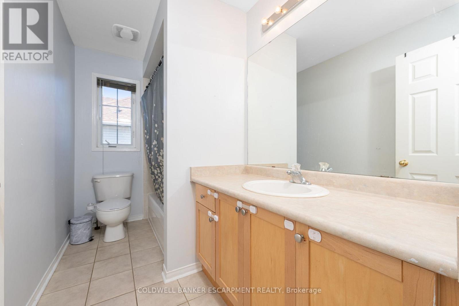 39 Hurst Street, Halton Hills, Ontario  L7J 2Z8 - Photo 32 - W12149277