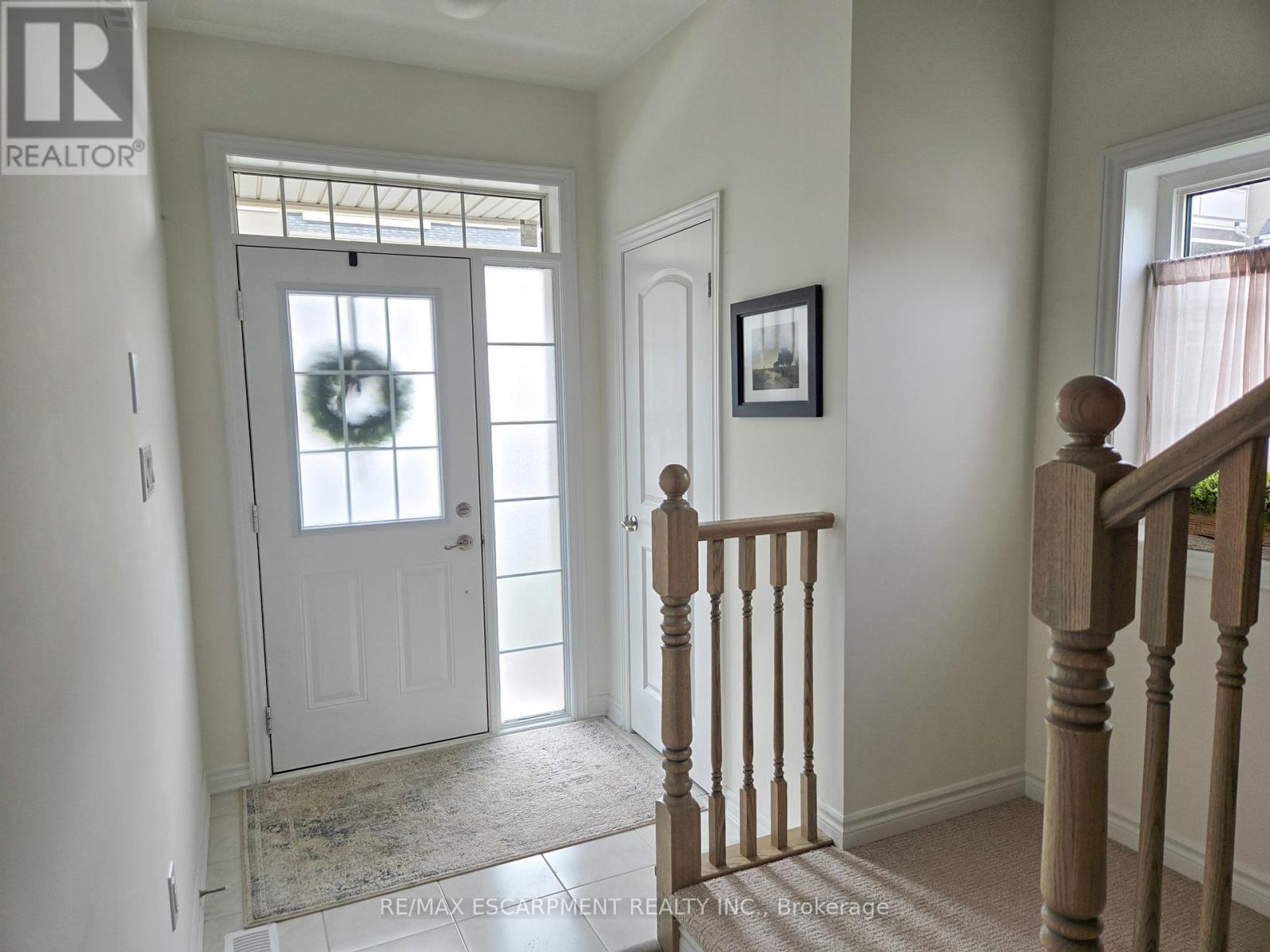 Property at 118 - 305 GARNER ROAD W image 3