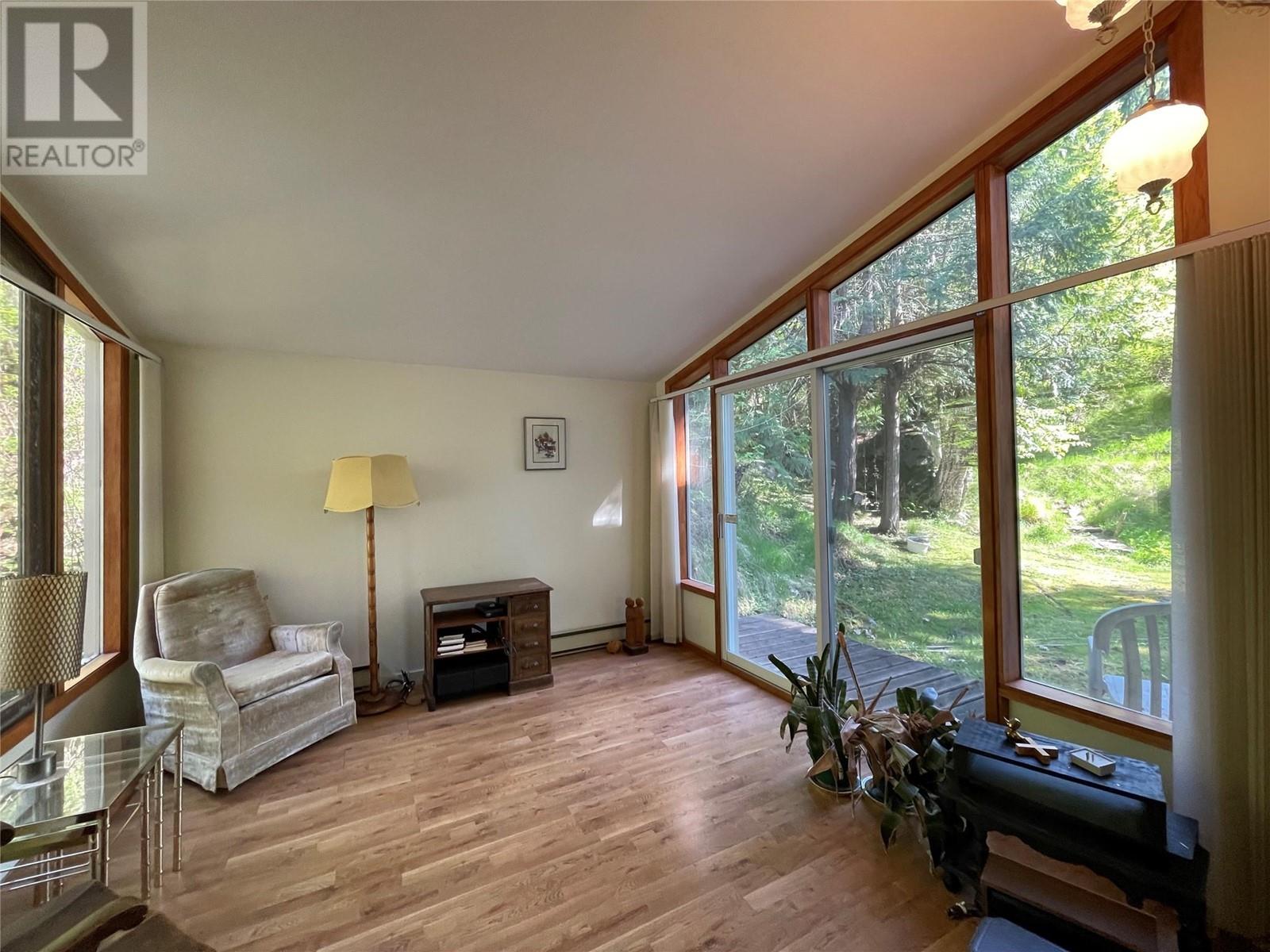 1706 Bealby Road, Nelson, BC V1L3E2