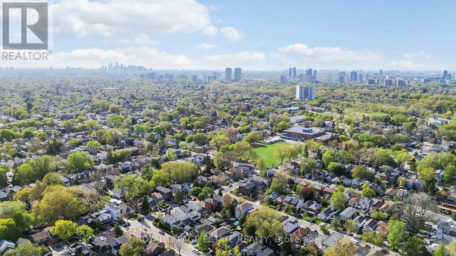 185 Oak Park Avenue, Toronto, Ontario  M4C 4N1 - Photo 39 - E12145124