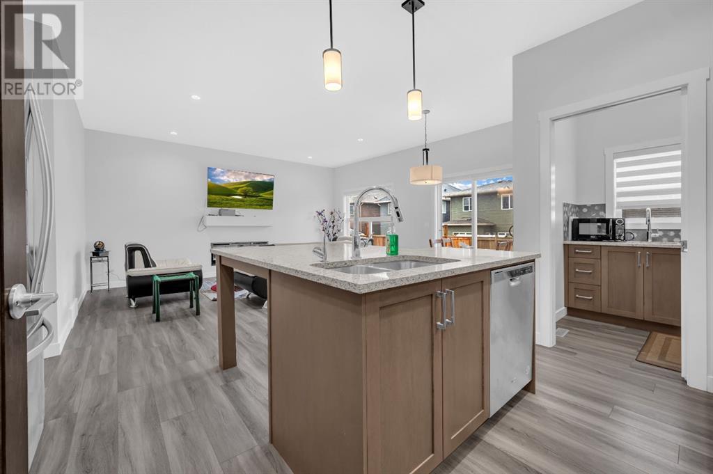 40 Saddlestone Way Ne, Calgary, Alberta  T3J 2C9 - Photo 7 - A2214824